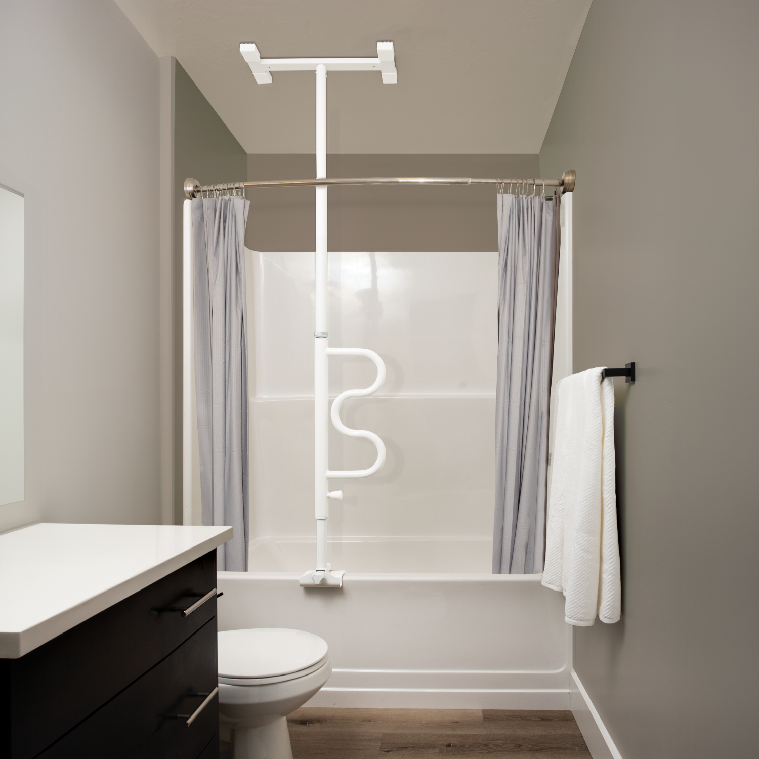 1120 Wonder Bathtub Pole